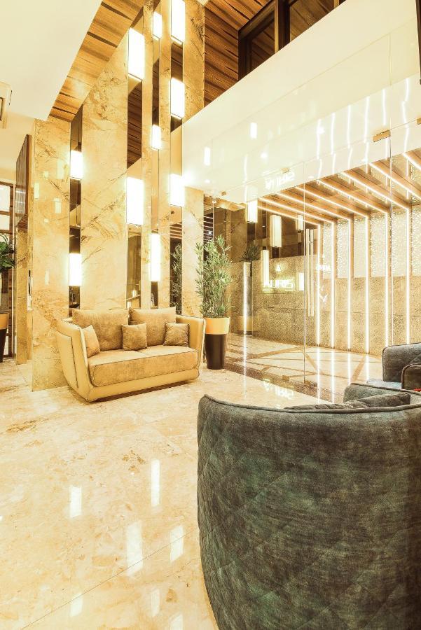 Hotel Auris & Banquets, Mumbai International Airport ภายนอก รูปภาพ