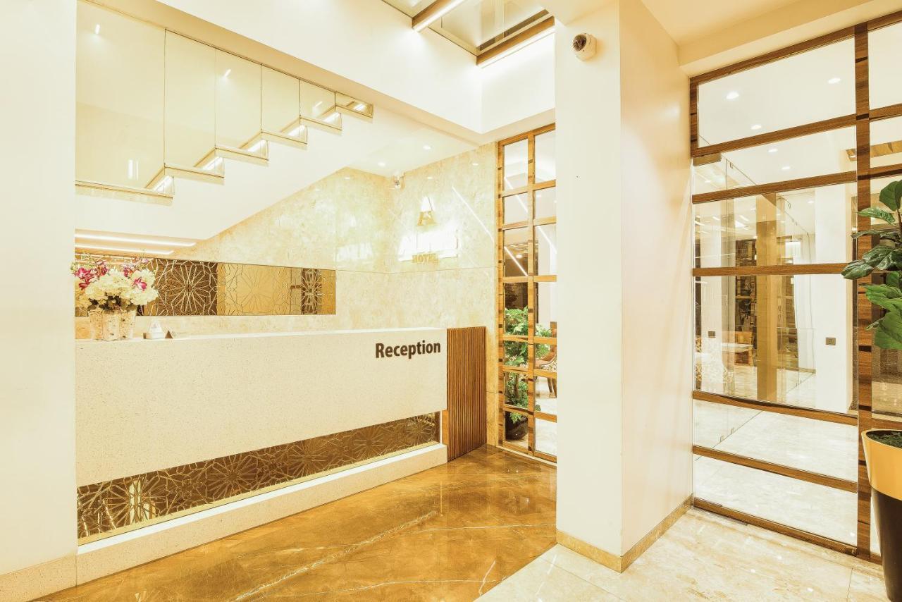 Hotel Auris & Banquets, Mumbai International Airport ภายนอก รูปภาพ