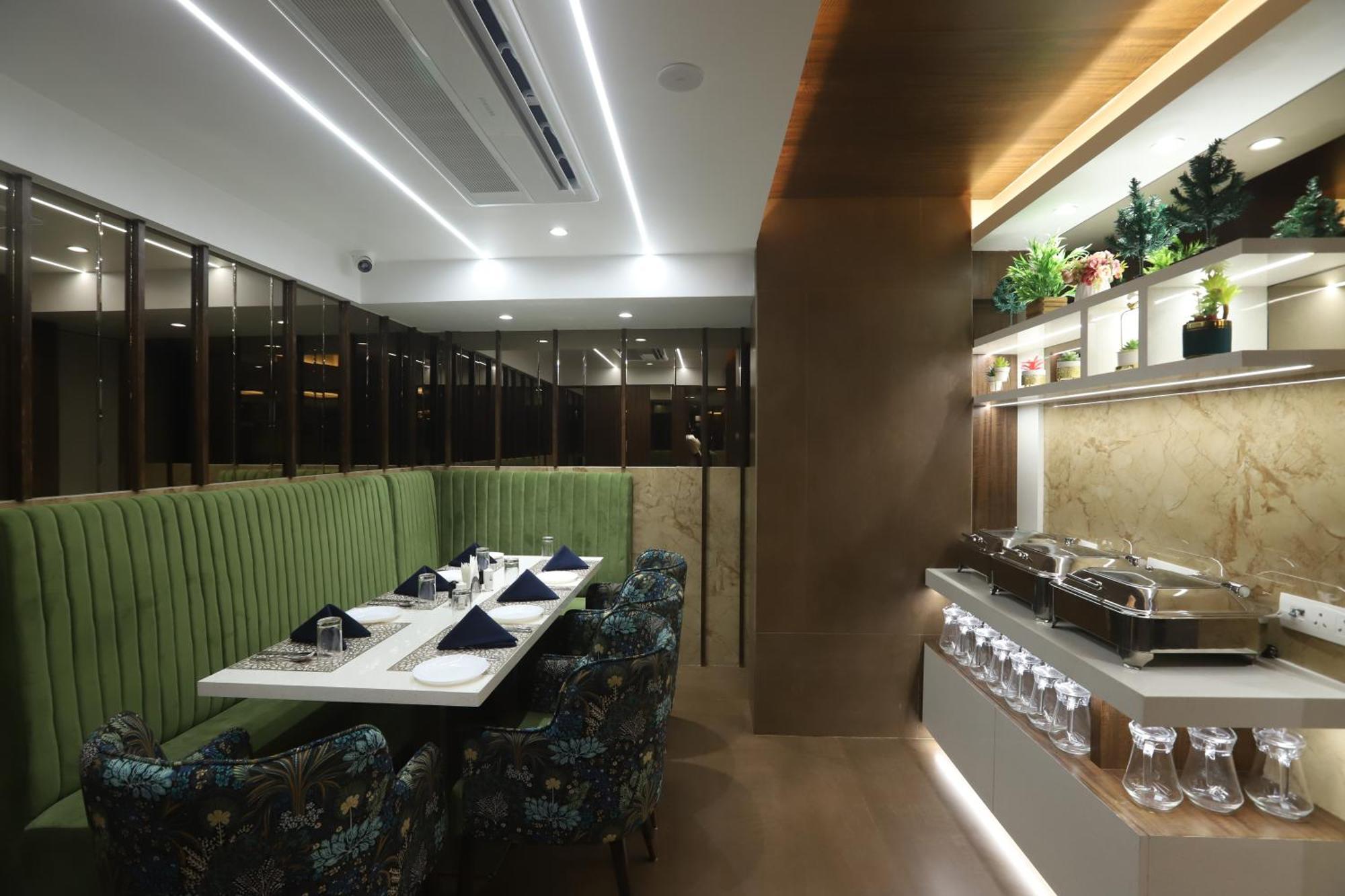 Hotel Auris & Banquets, Mumbai International Airport ภายนอก รูปภาพ