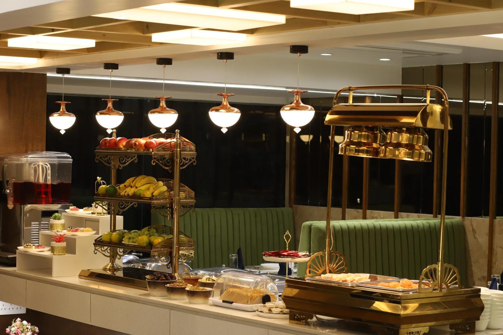 Hotel Auris & Banquets, Mumbai International Airport ภายนอก รูปภาพ